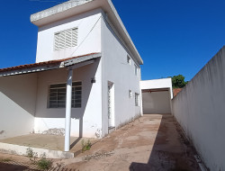 Casa para locação 120m² com 3 quartos em DRACENA-SP