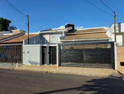 Casa para locação 130m² com 03 quartos em Dracena-SP