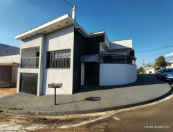 Casa para locação 160m² com 03 quartos em Dracena-SP