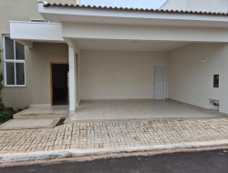 Casa para locação 160m² com 3 quartos em Dracena-SP