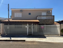 Casa para locação 220m² com 3 quartos em Dracena-SP