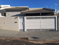 Casa para venda 130m² com 3 quartos em Dracena-SP
