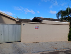 Casa para venda 140m² com 1 quarto em Dracena-SP