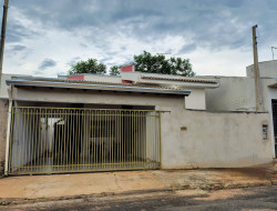 Casa para venda 141m² com 2 quartos em Dracena-SP