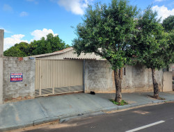 Casa para venda 150m² com 3 quartos em Dracena-SP