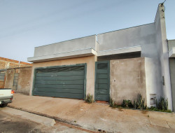 Casa para venda 160m² com 03 quartos em Dracena-SP