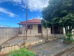 Casa para venda 169m² com 3 quartos em Dracena-SP