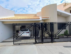 Casa para venda 191m² com 3 quartos em Dracena-SP