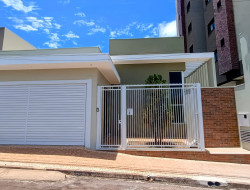 Casa para venda 200m² com 2 quartos em Dracena-SP