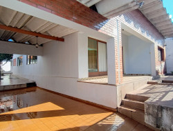 Casa para venda-locação 211m² com 3 quartos em Dracena-SP