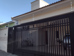 Casa para venda 214m² com 3 quartos em Dracena-SP