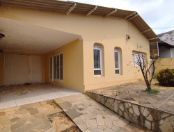 Casa para venda 220m² com 3 quartos em Dracena-SP