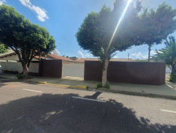Casa para venda 231m² com 3 quartos em Dracena-SP