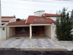 Casa para venda 265m² com 3 quartos em Dracena-SP