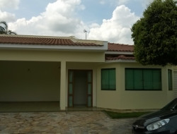 Casa para venda 316m² com 3 quartos em Dracena-SP