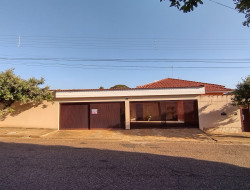 Casa para venda 470m² com 3 quartos em DRACENA-SP