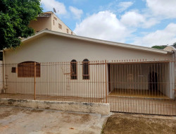 Casa para venda 100m² com 3 quartos em Dracena-SP