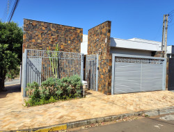 Casa para venda-locação 100m² com 2 quartos em Dracena-SP