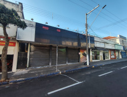 Comercial para locação 310m² com 0 quarto em DRACENA-SP