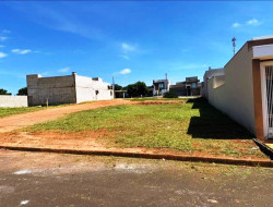 Lote para venda 253m² com 0 quarto em JUNQUEIRÓPOLIS-SP