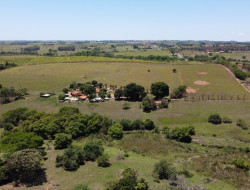 Rural para venda 128.260m² com 6 quartos em IRAPURU-SP